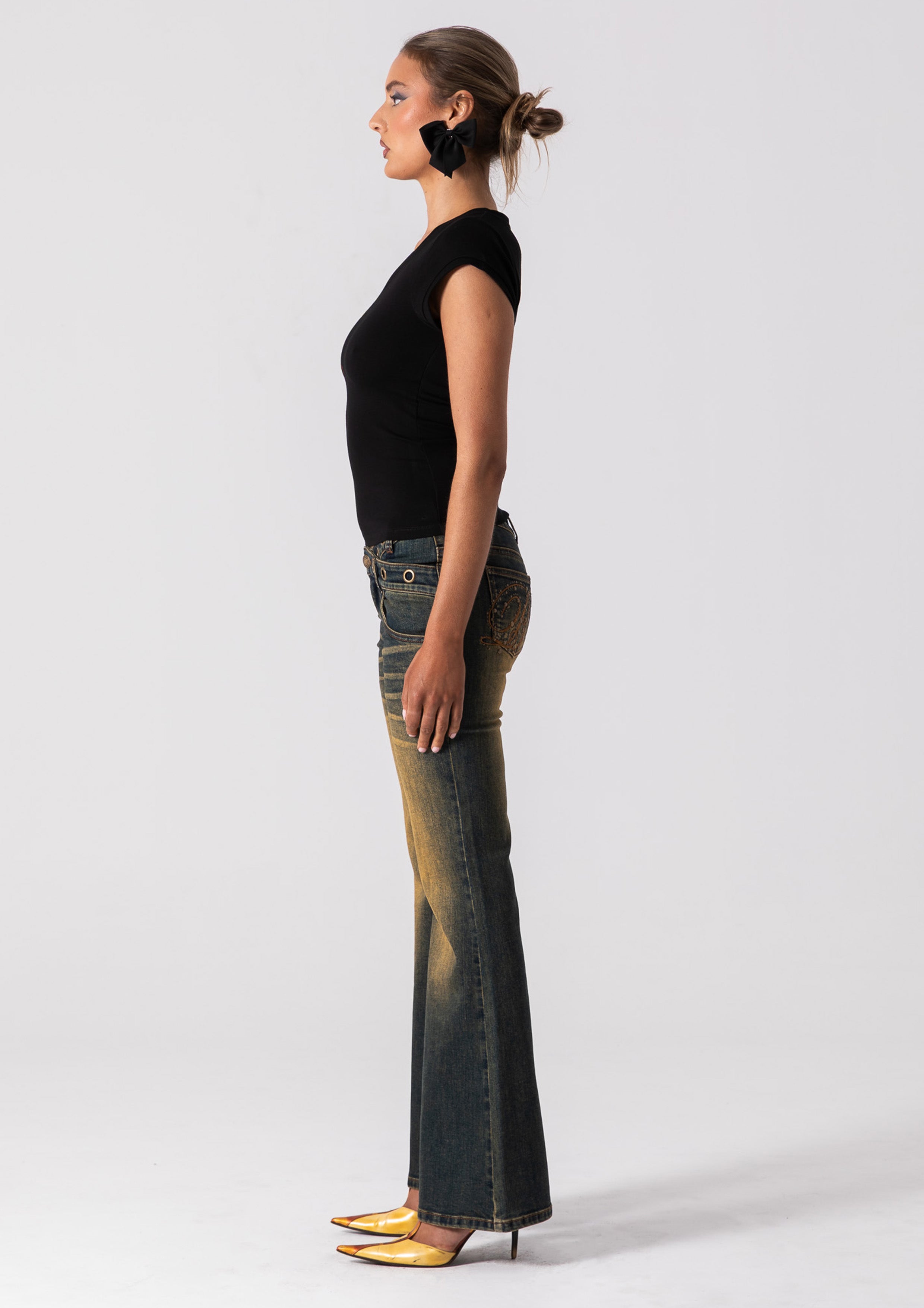 SUKI BABY TEE - BLACK