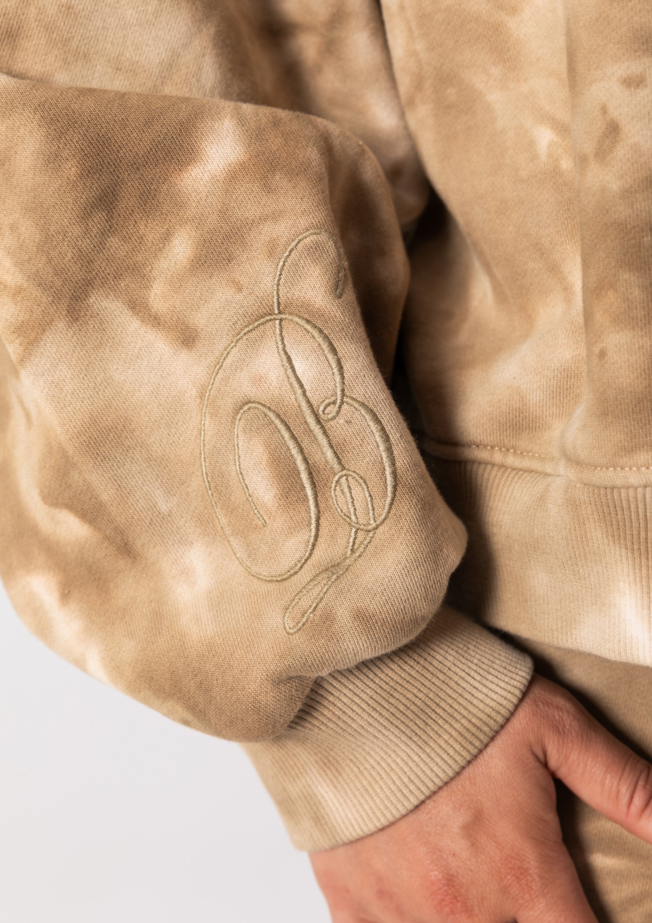 IZZY CREWNECK - EARTHY MUD – Bye Bambi