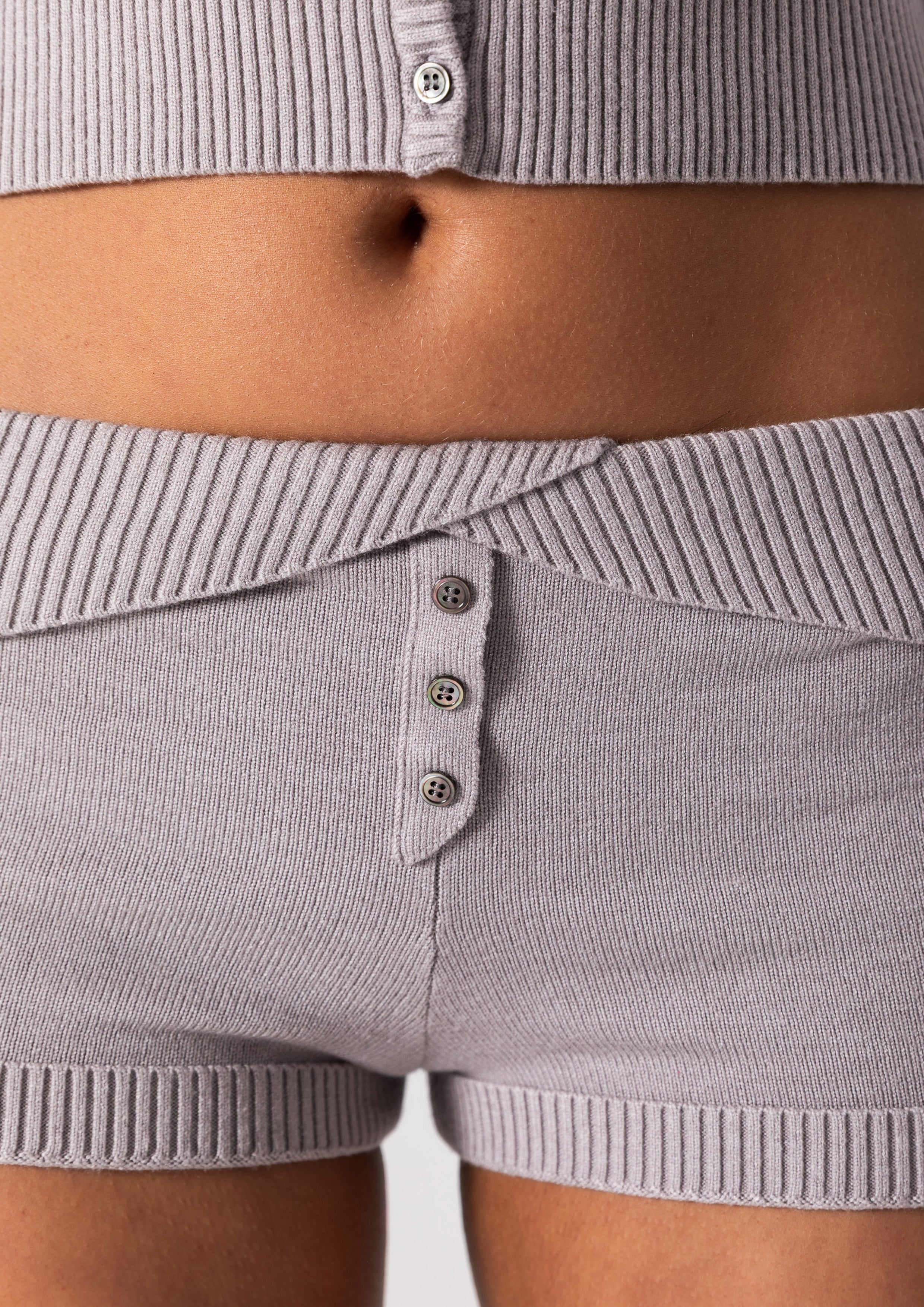 DAPHNE KNIT SHORT - GREY