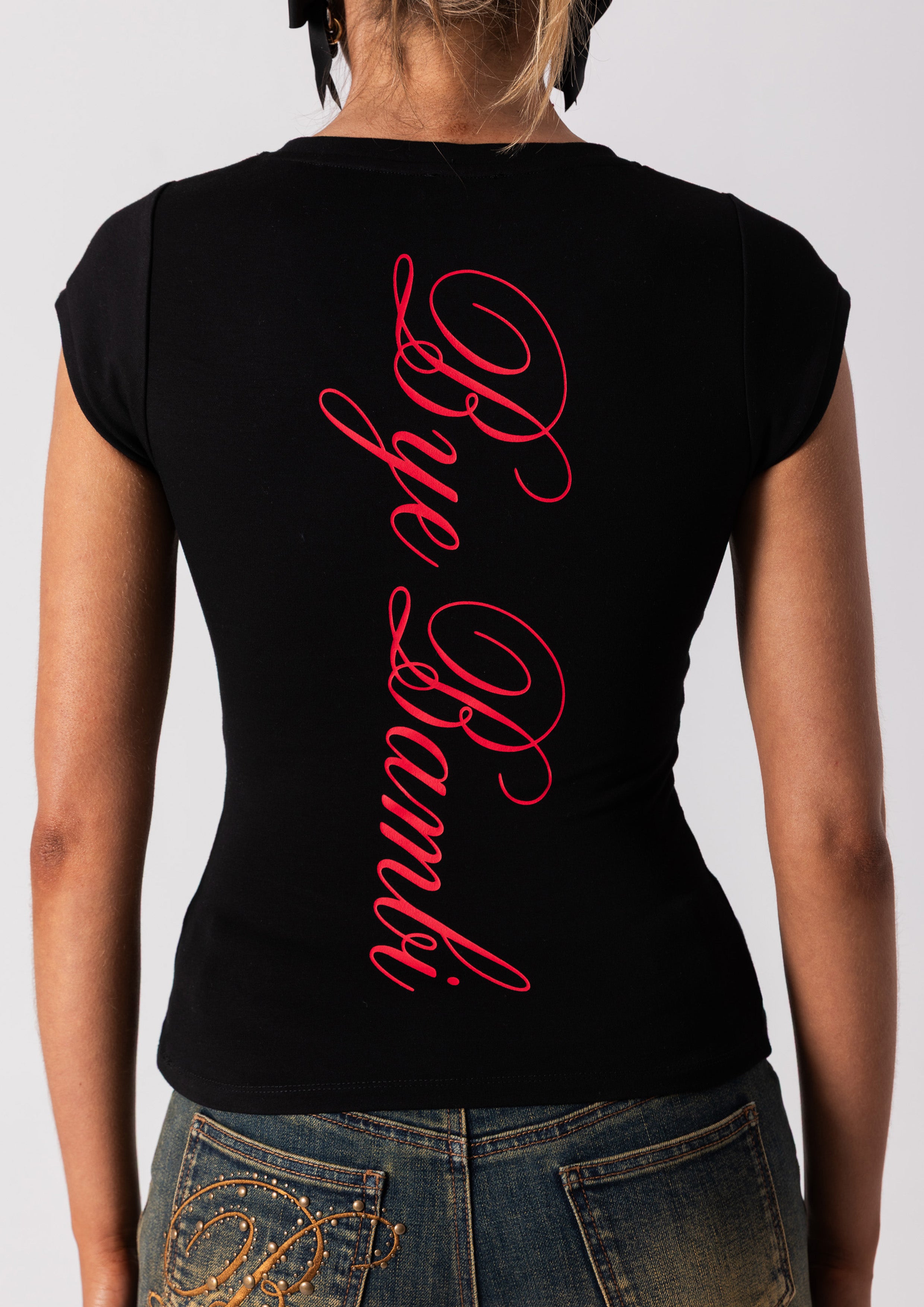 SUKI BABY TEE - BLACK