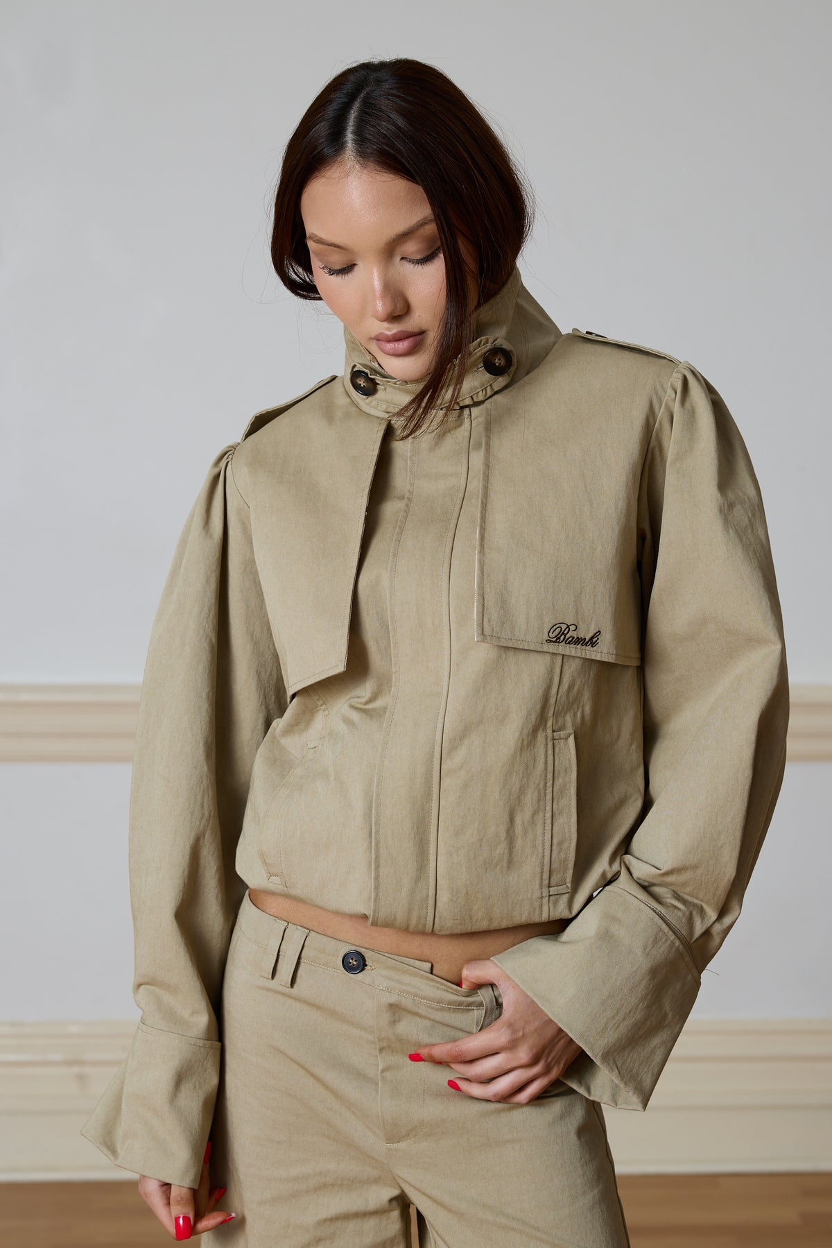 SELENE CROPPED TRENCH JACKET- STONE