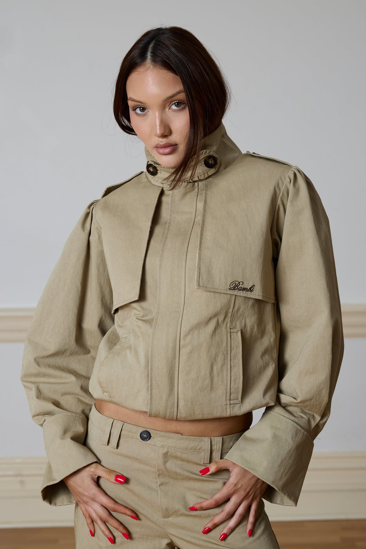 SELENE CROPPED TRENCH JACKET- STONE