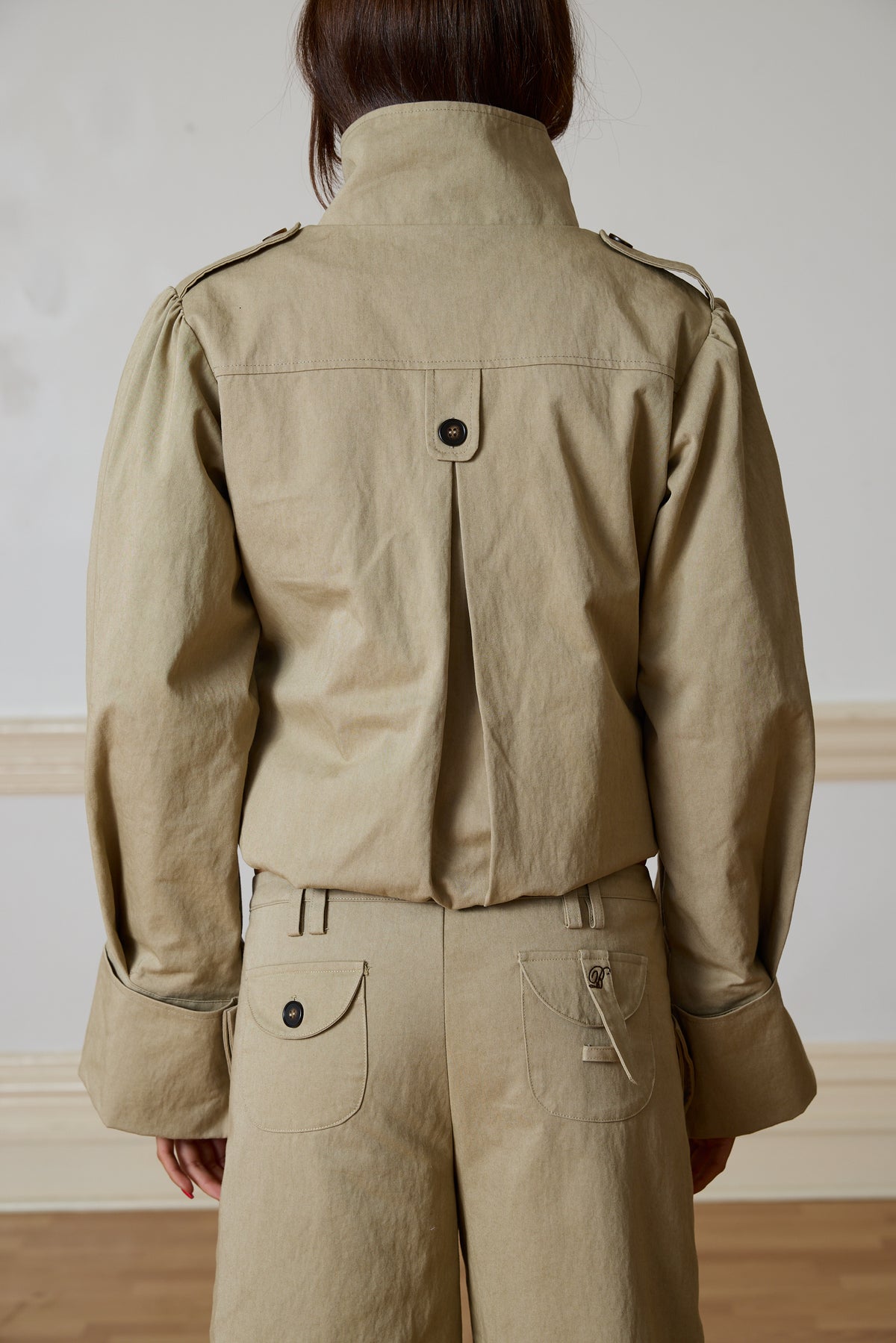 SELENE CROPPED TRENCH JACKET- STONE