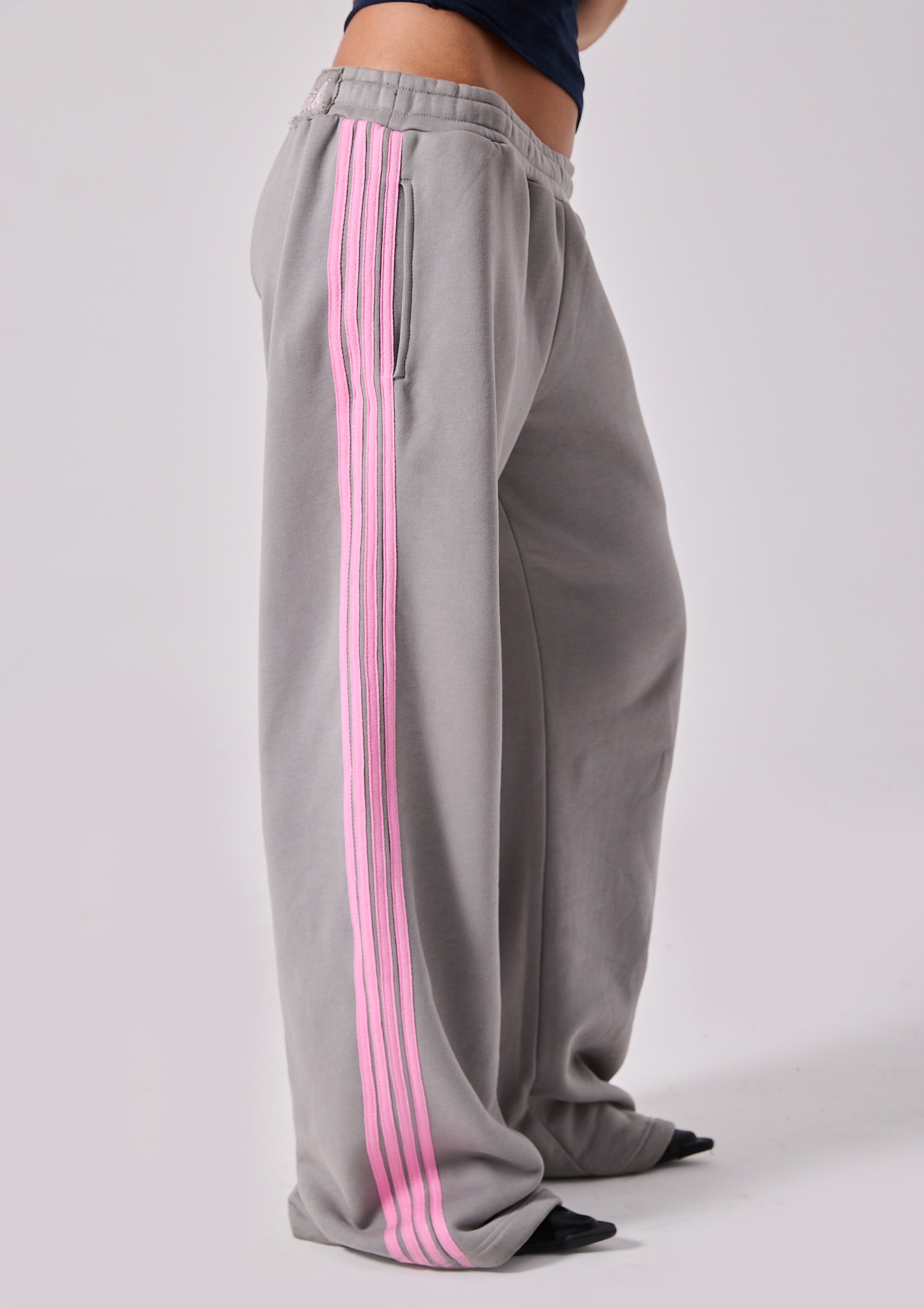 LOLA STRIPE TRACK PANT - GREY