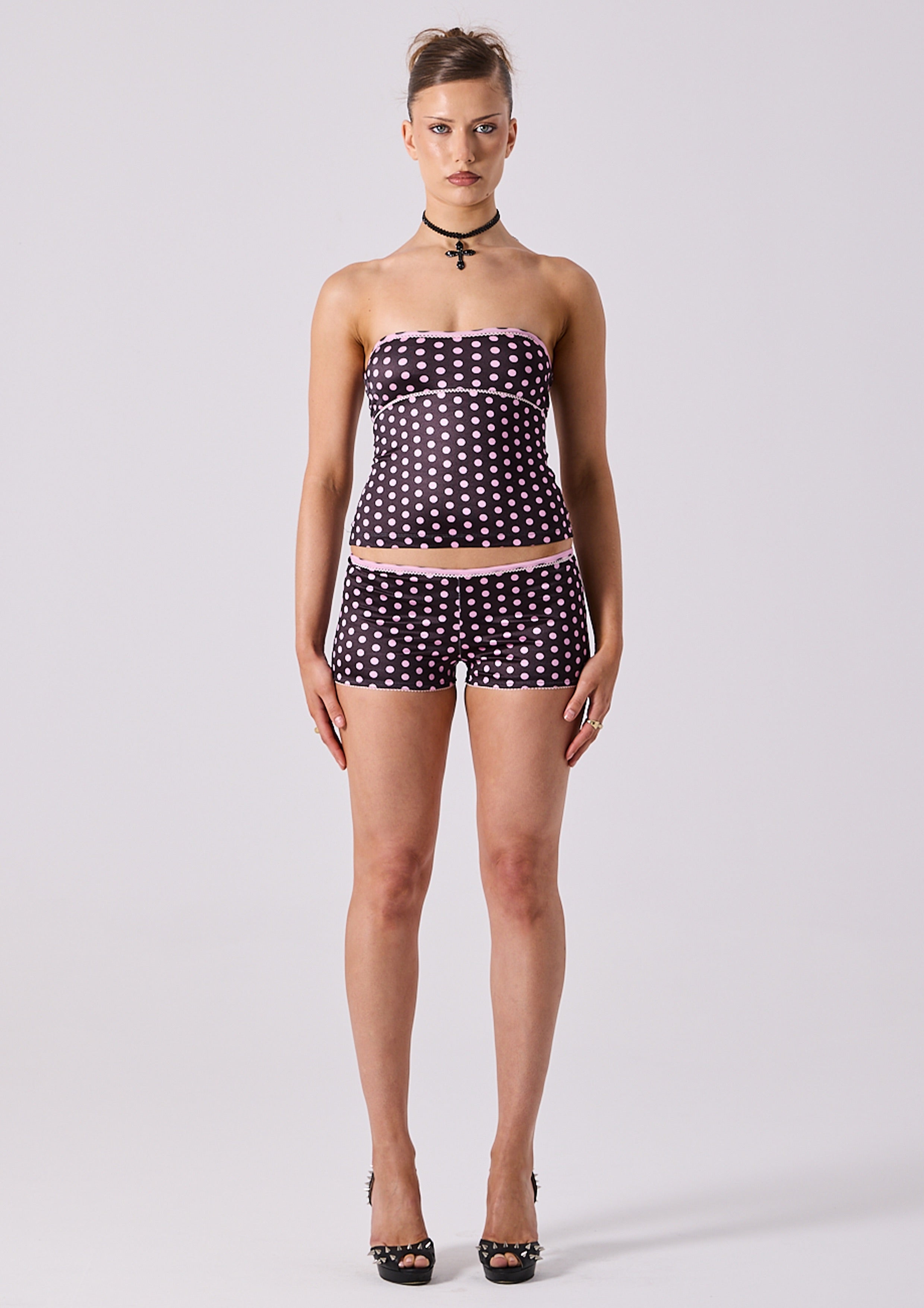 NINA SHORTS - BLACK POLKA