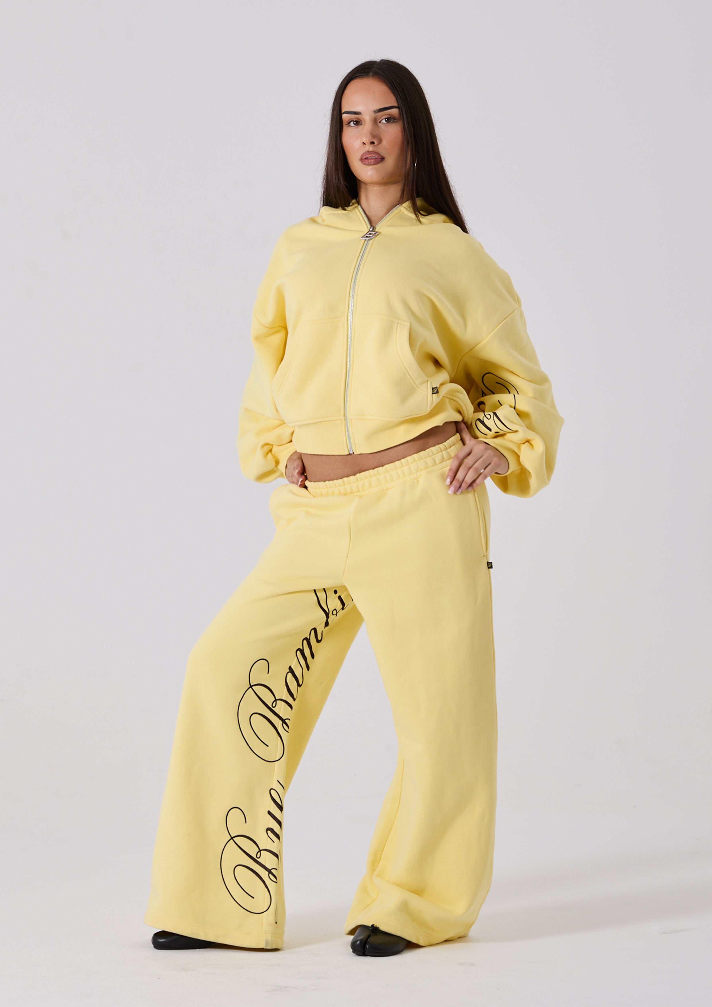 RELAXED LOLA TRACKPANTS - YELLOW